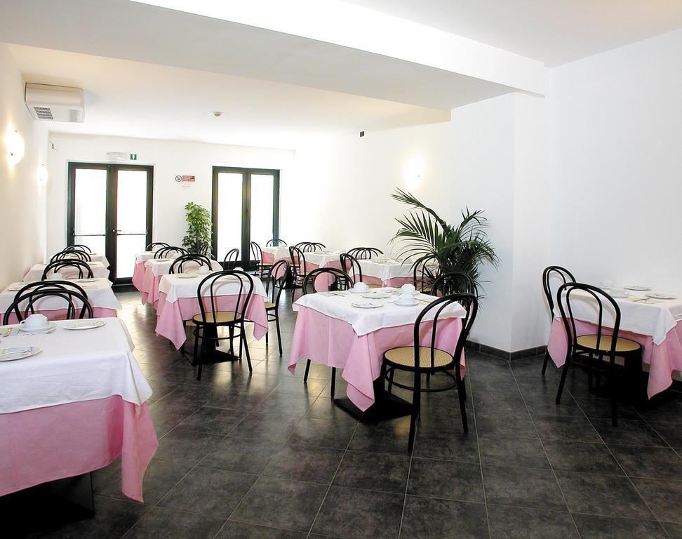Hotel Riviera Arenzano Kültér fotó